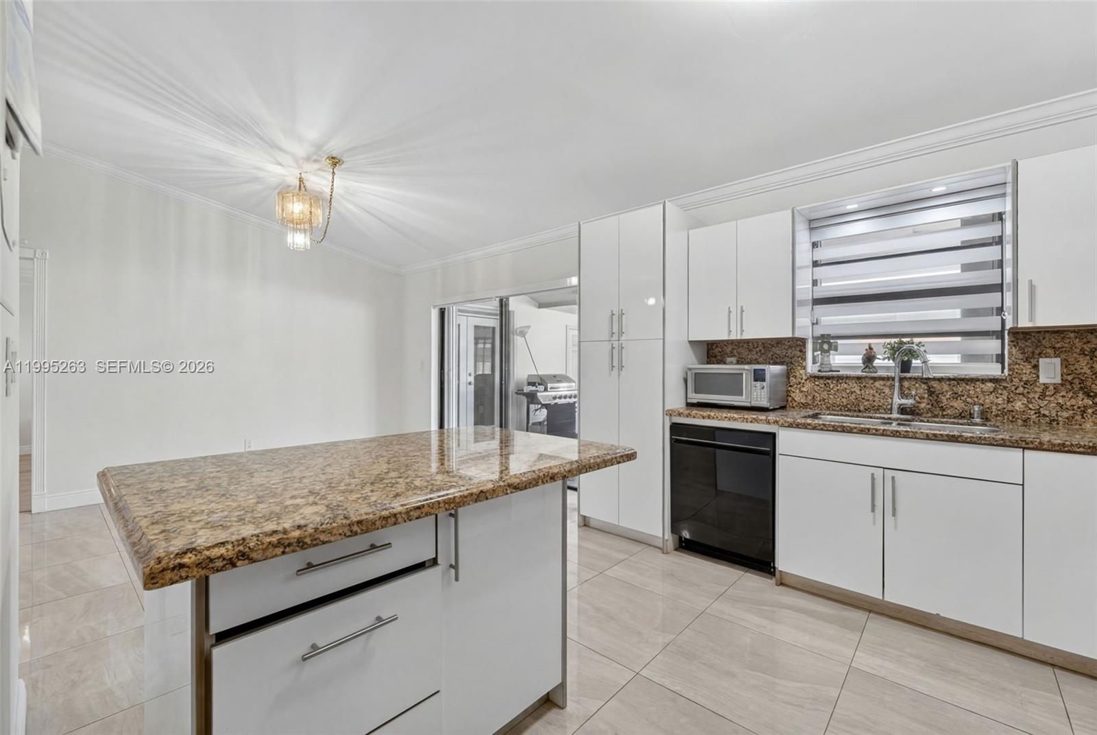 KENDALE ROYAL AMEND - Residential