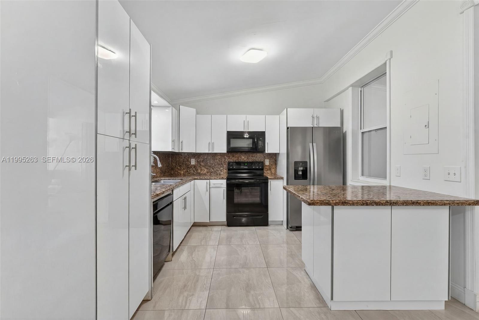 KENDALE ROYAL AMEND - Residential