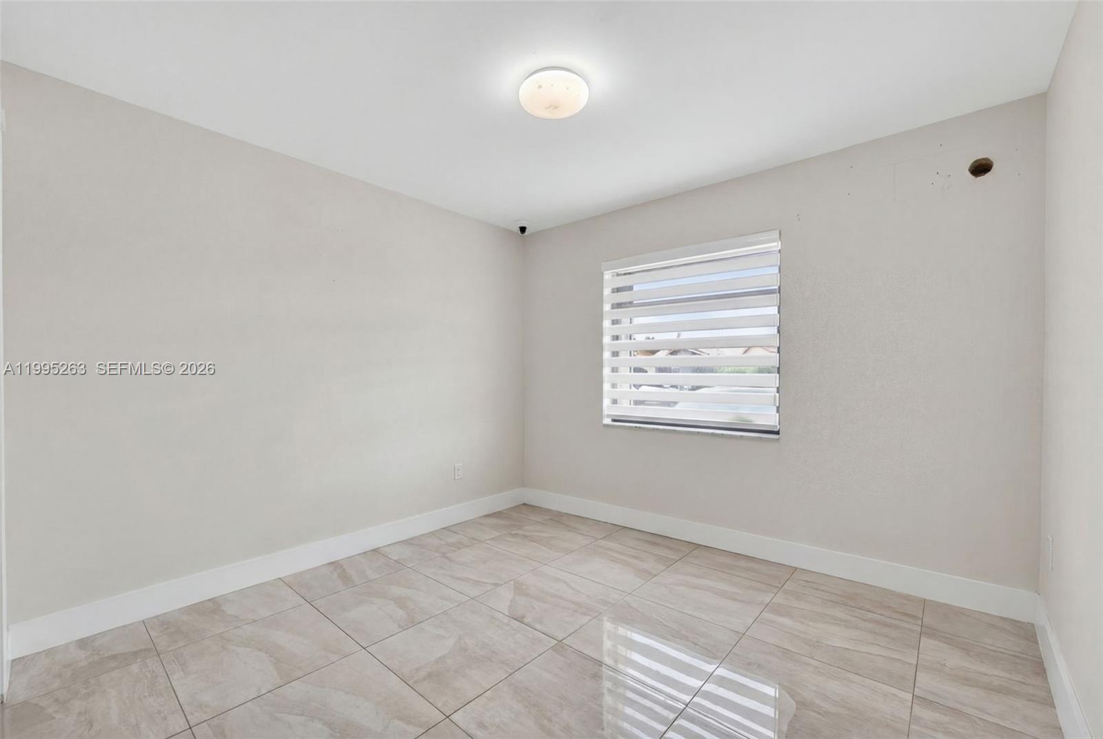 KENDALE ROYAL AMEND - Residential