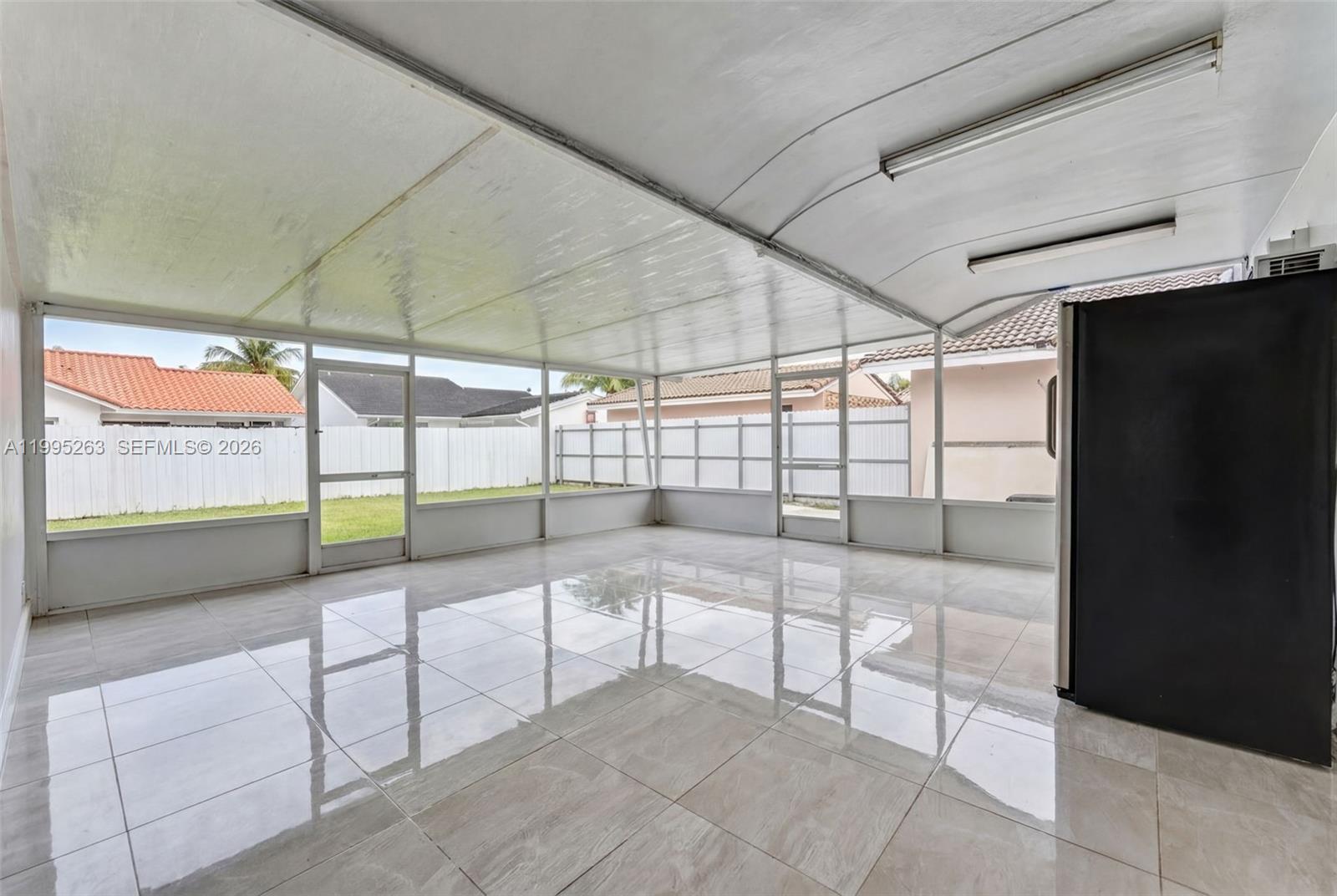 KENDALE ROYAL AMEND - Residential