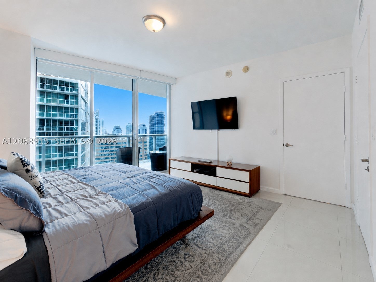 475 Brickell Ave 4511