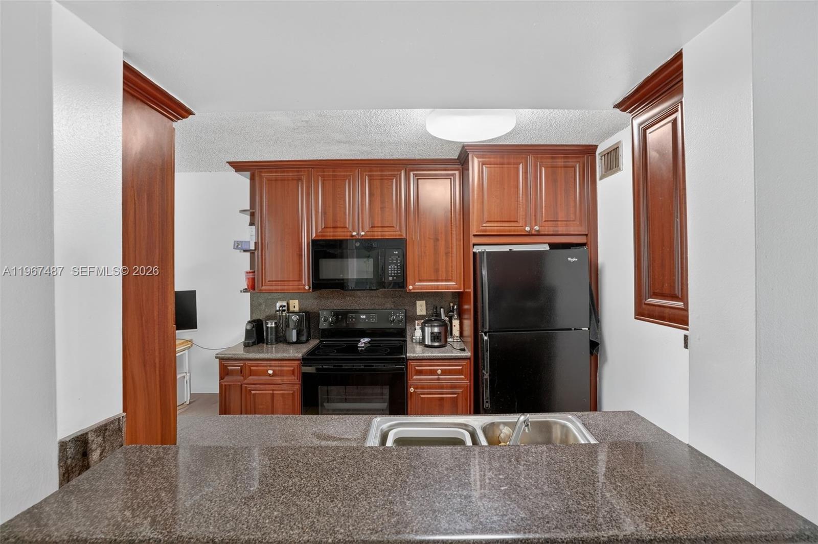 THE GREENS AT DORAL CONDO - Residential