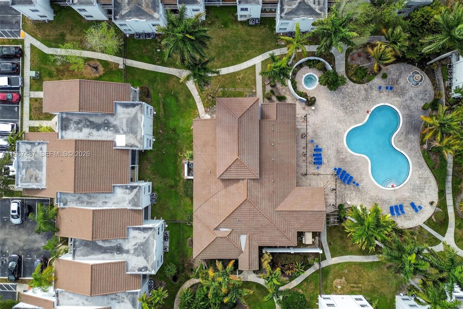 THE GREENS AT DORAL CONDO - Residential