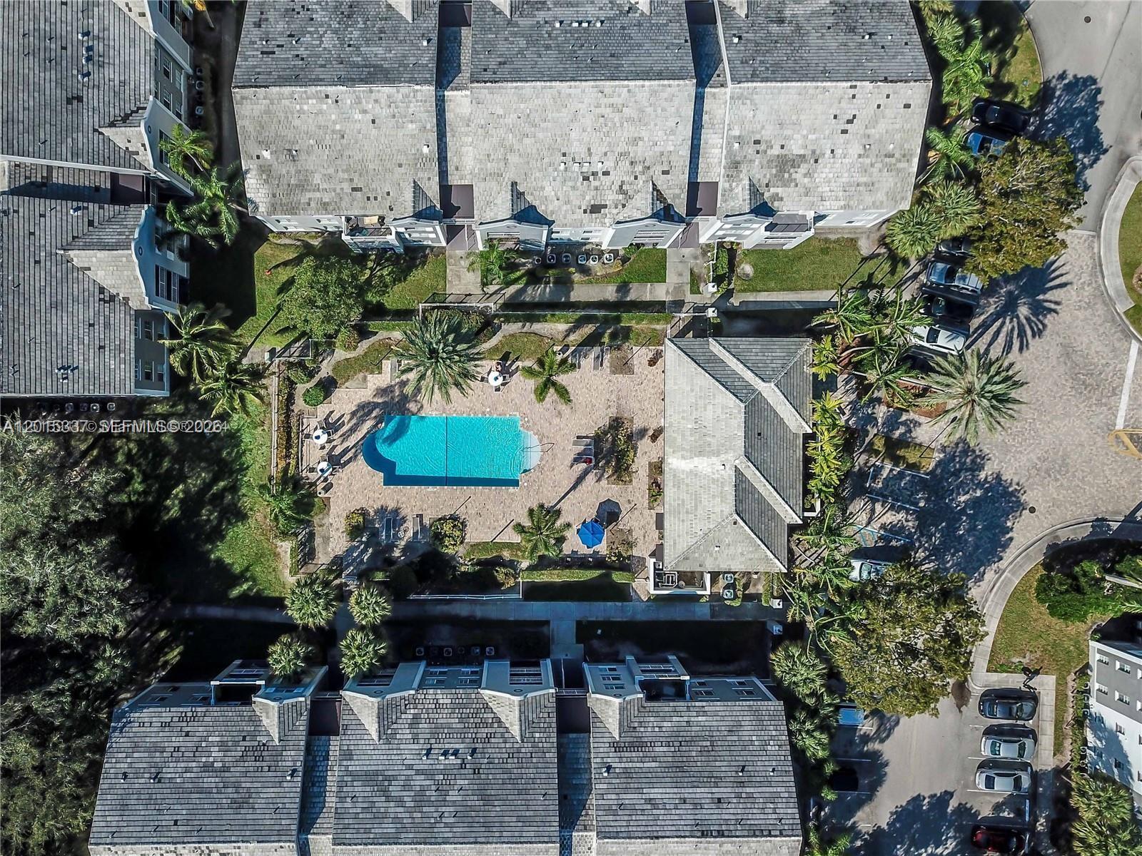 DEVONAIRE CONDO AT PEMBRO - Residential Lease