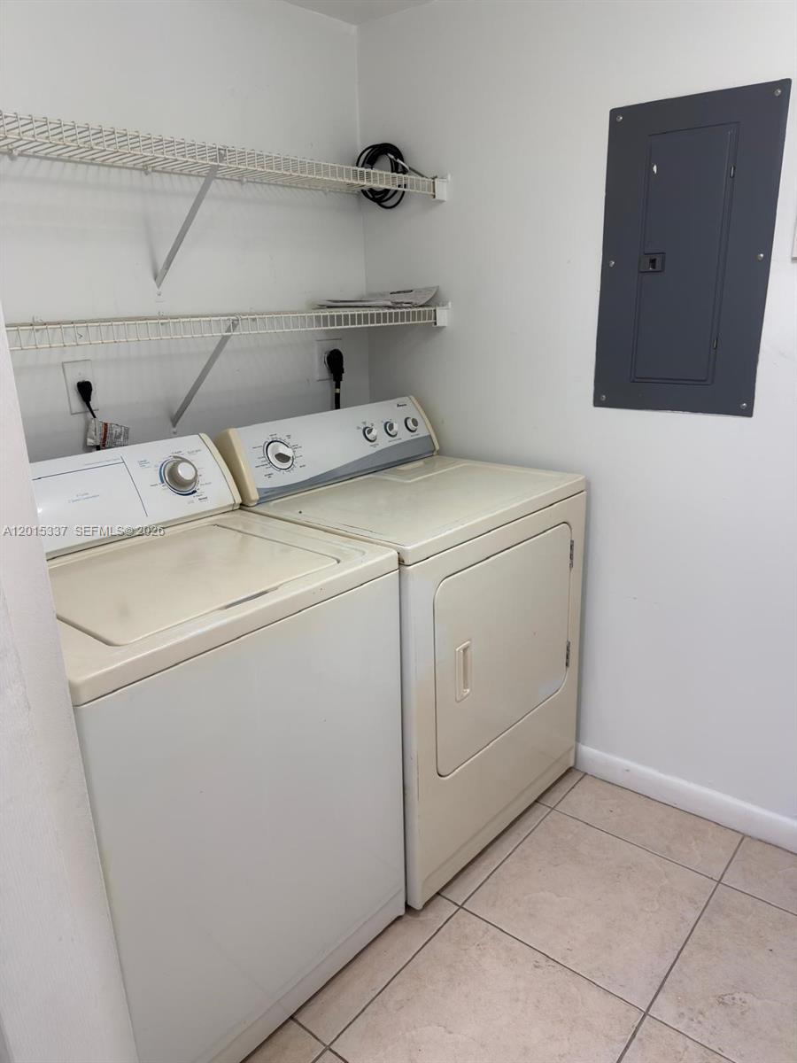 DEVONAIRE CONDO AT PEMBRO - Residential Lease