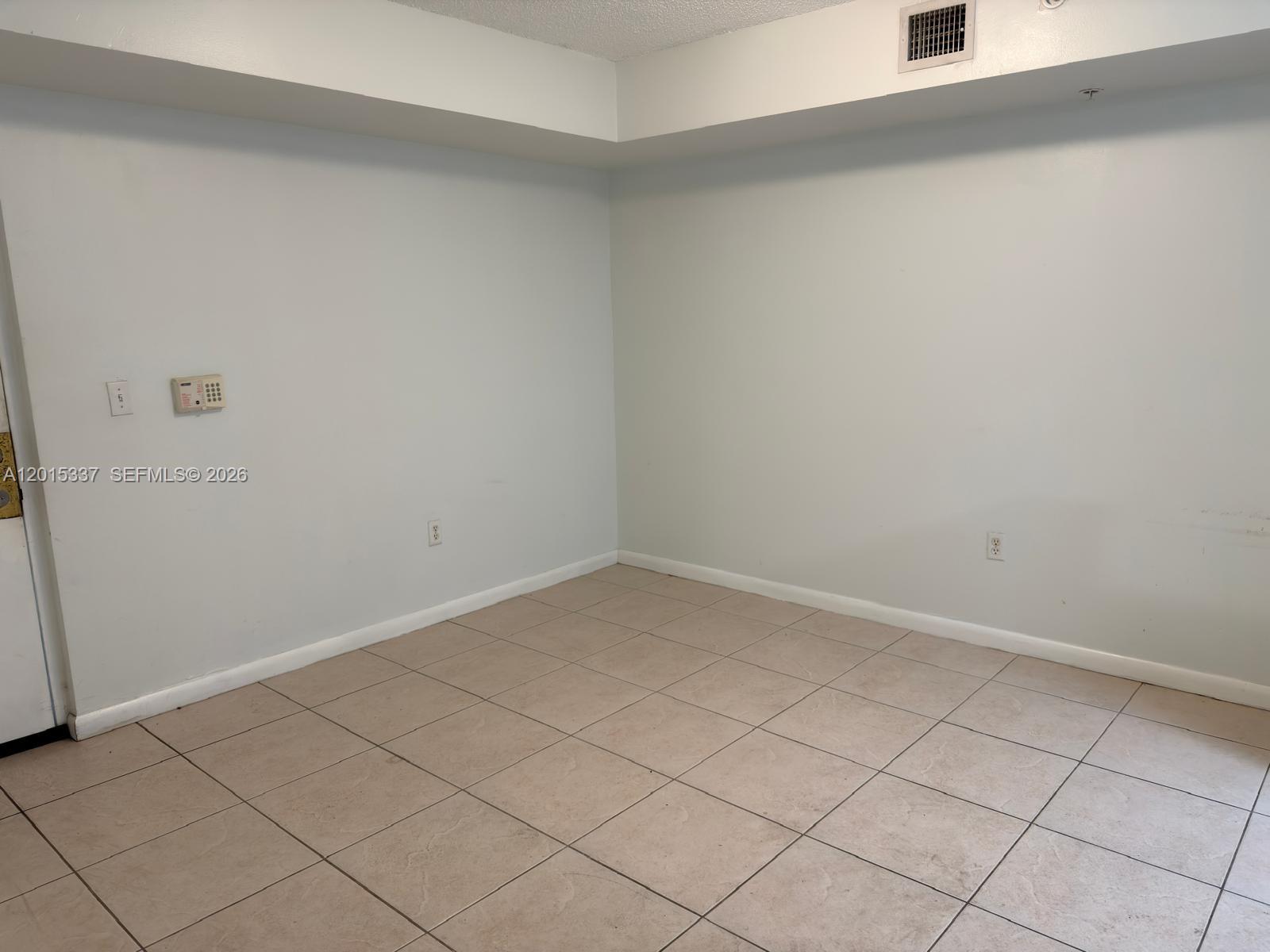 DEVONAIRE CONDO AT PEMBRO - Residential Lease