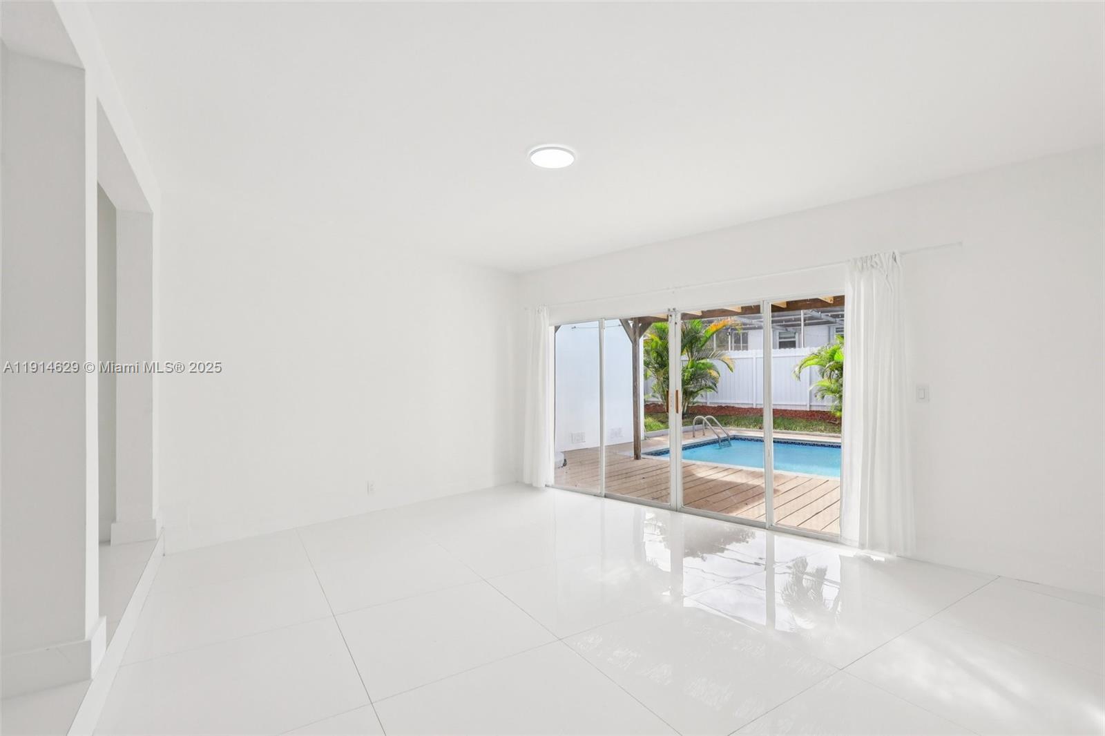 BREEZESWEPT ESTATES 1ST A - Residential