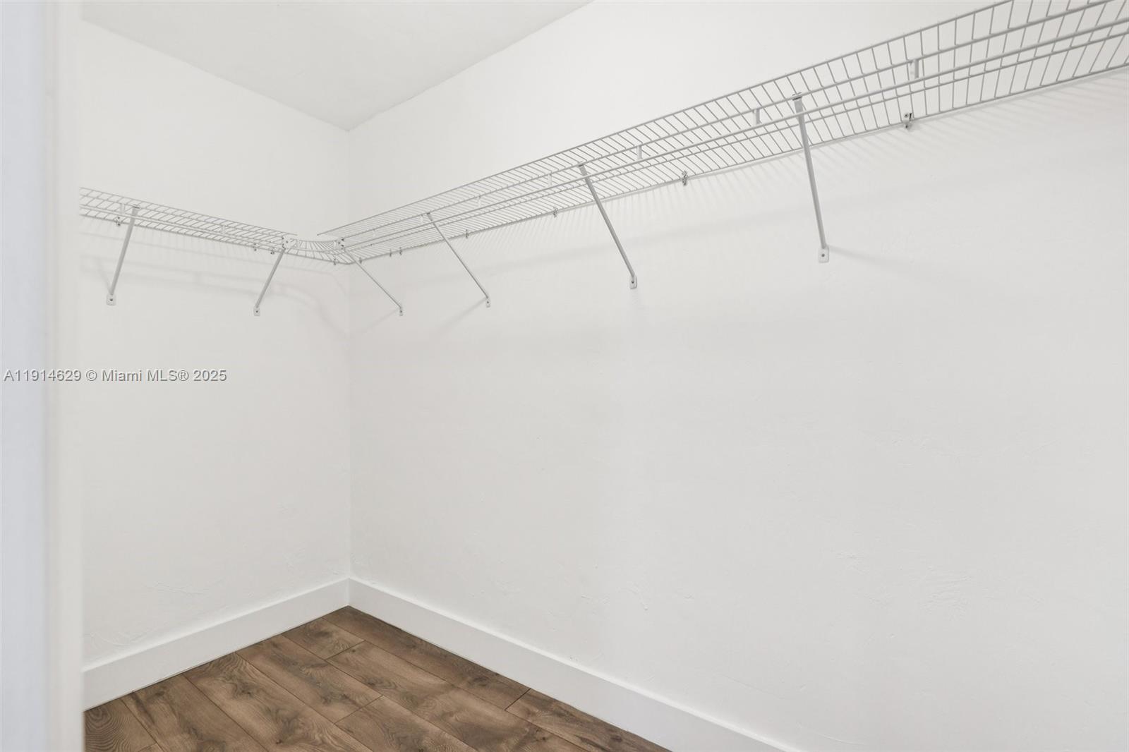 BREEZESWEPT ESTATES 1ST A - Residential