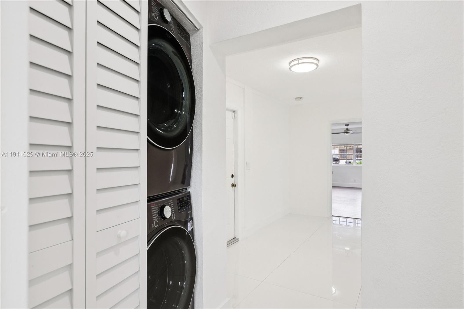 BREEZESWEPT ESTATES 1ST A - Residential