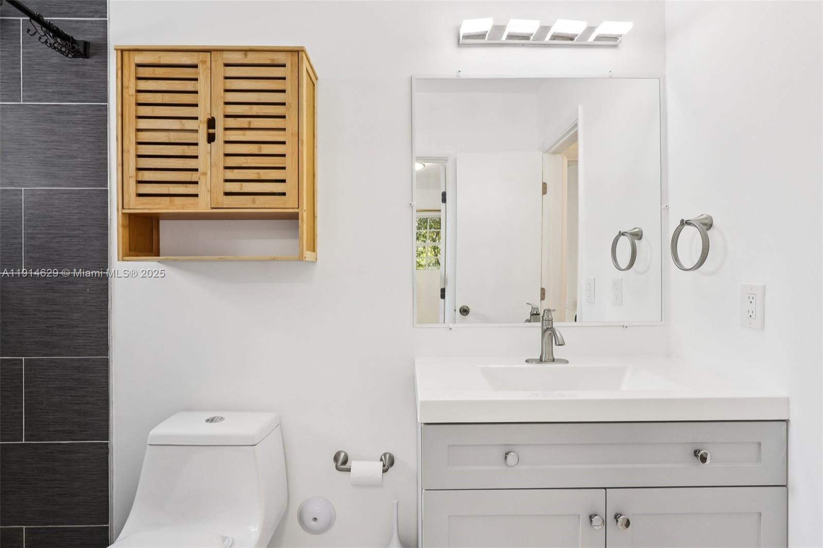 BREEZESWEPT ESTATES 1ST A - Residential