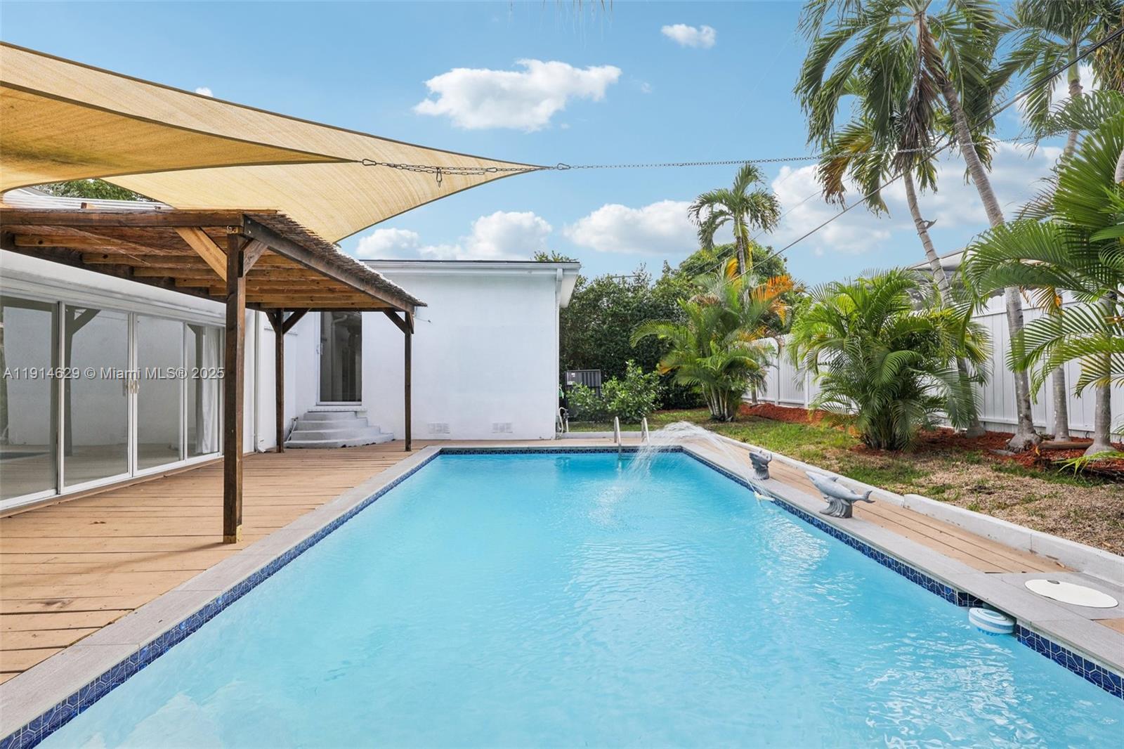 BREEZESWEPT ESTATES 1ST A - Residential