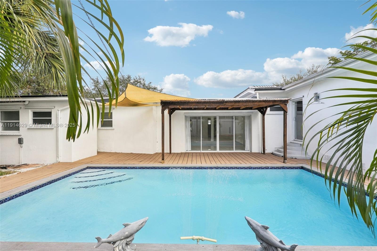 BREEZESWEPT ESTATES 1ST A - Residential