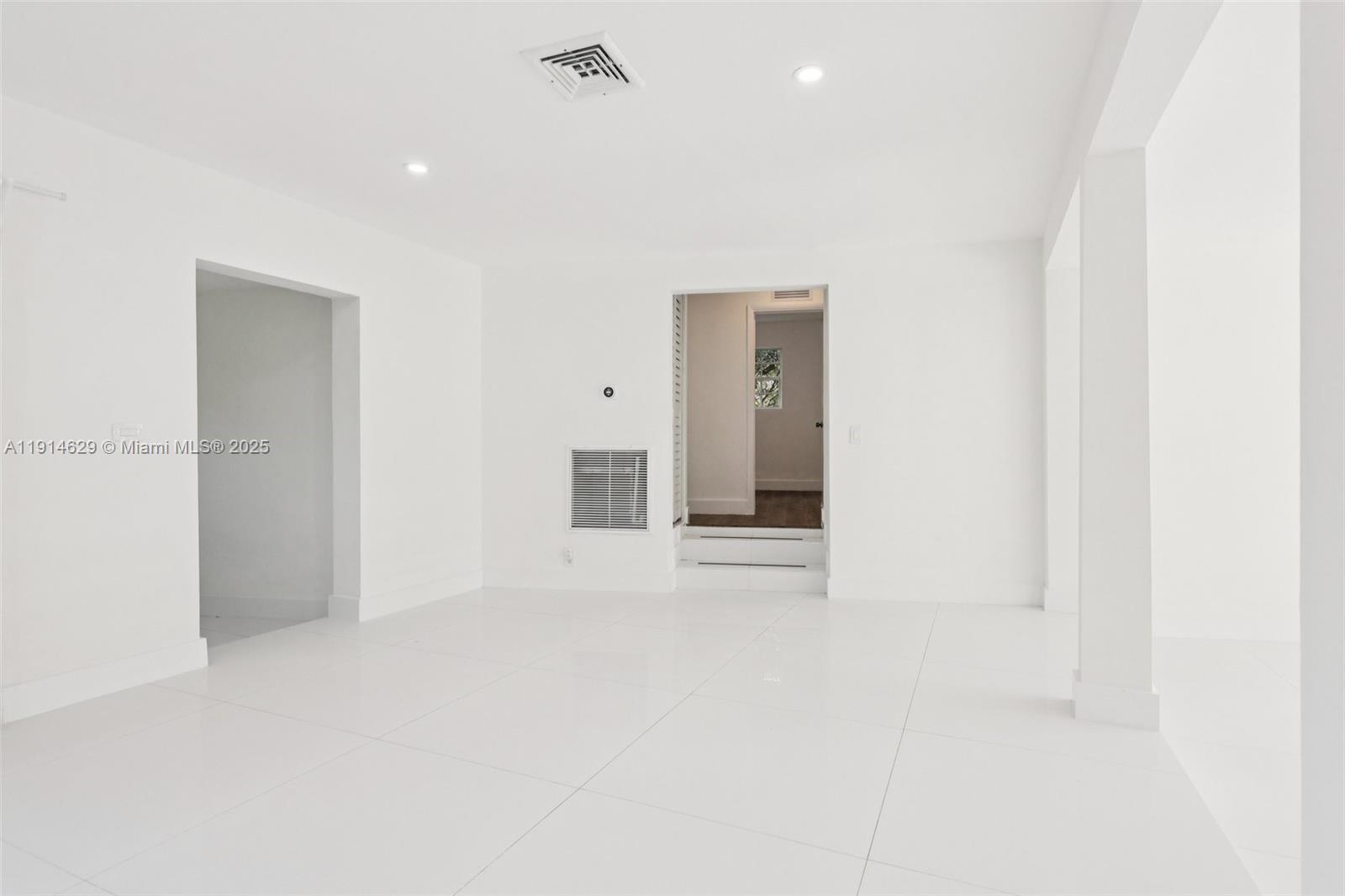 BREEZESWEPT ESTATES 1ST A - Residential