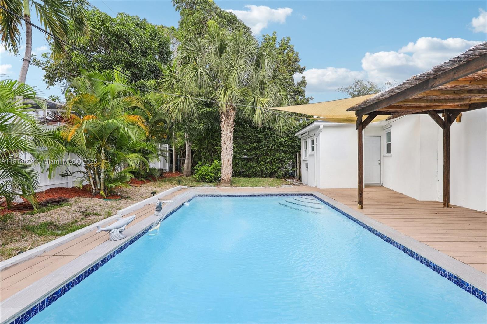 BREEZESWEPT ESTATES 1ST A - Residential