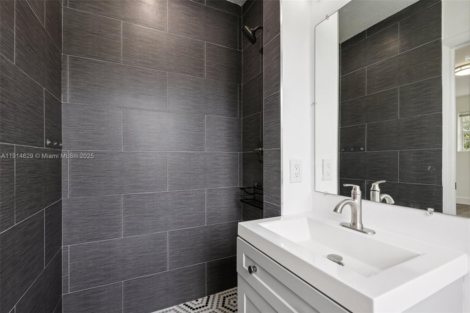 BREEZESWEPT ESTATES 1ST A - Residential