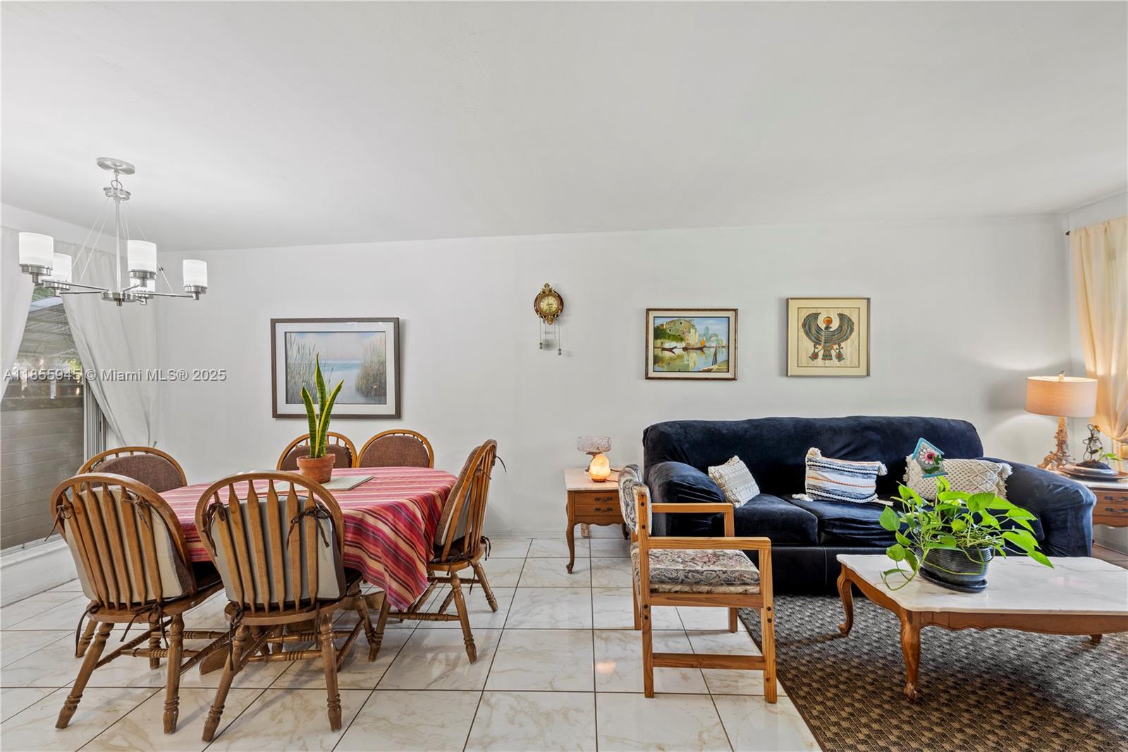 CORONET PLAZA CONDO - Residential