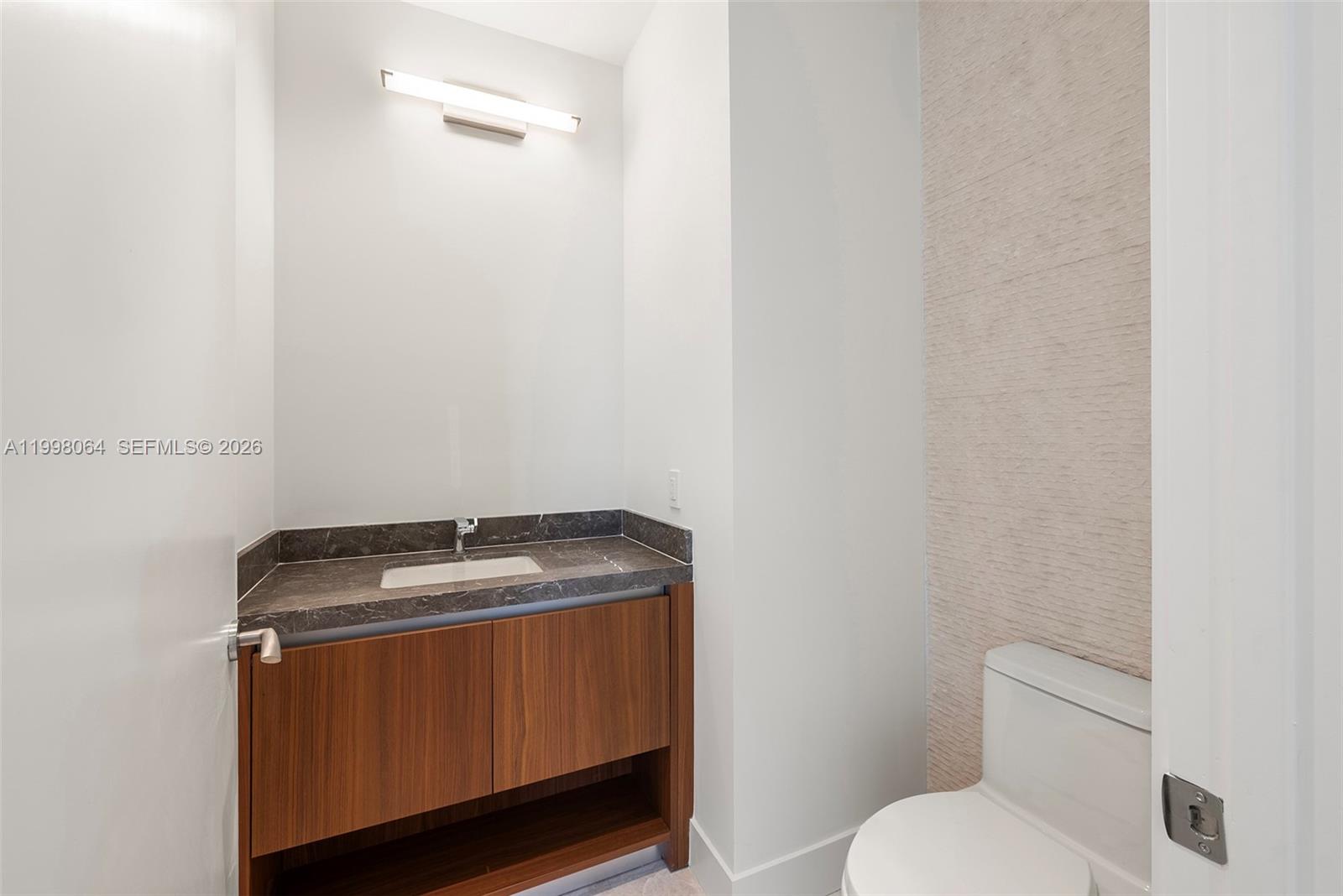 Una residences - Residential