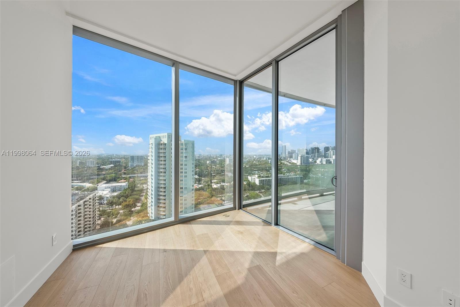 Una residences - Residential