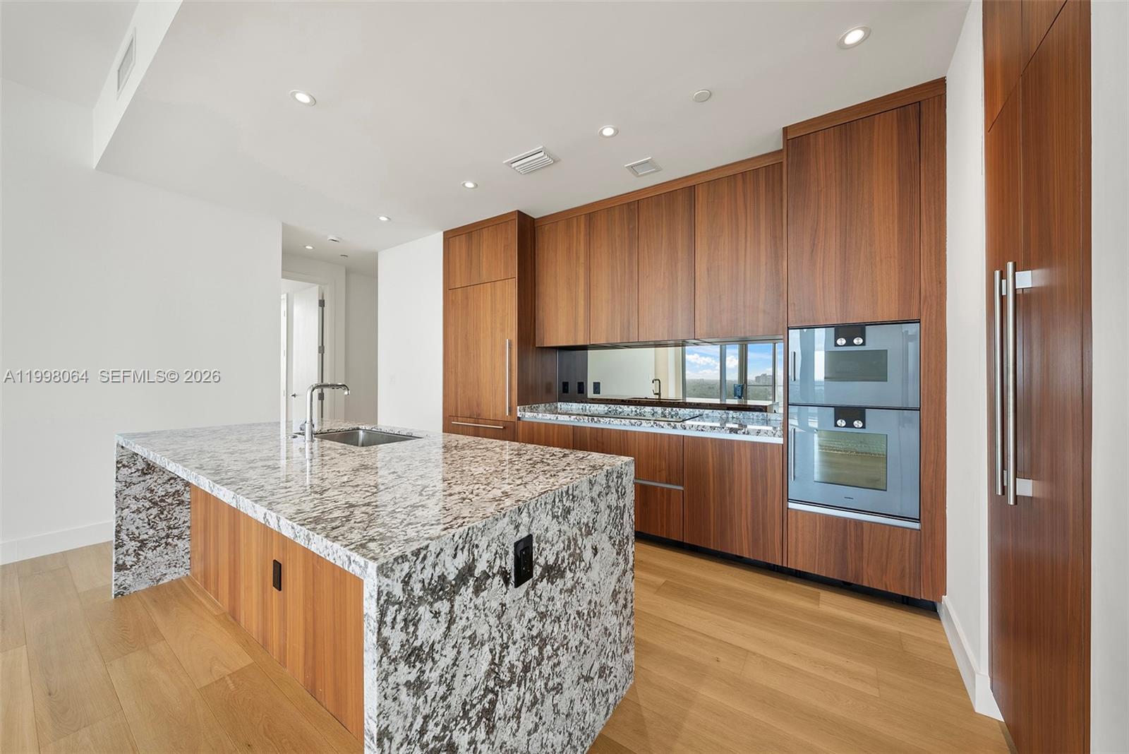 Una residences - Residential