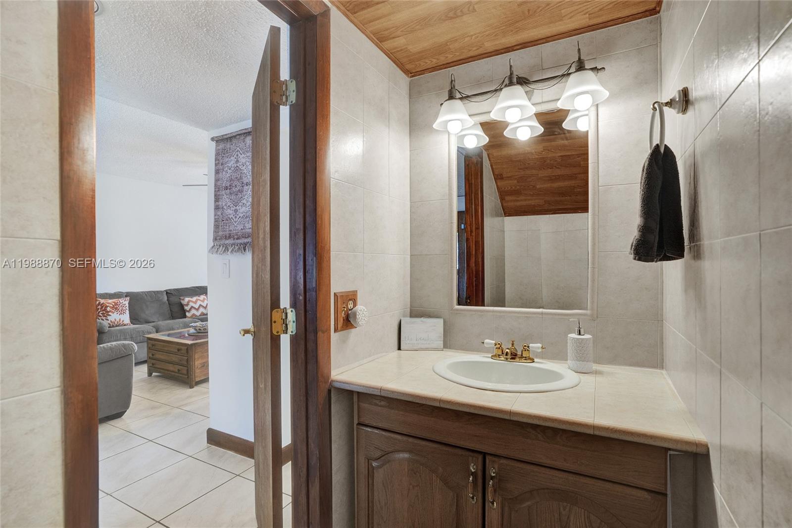 LAKEVIEW TOWNHOMES CONDO - Residential