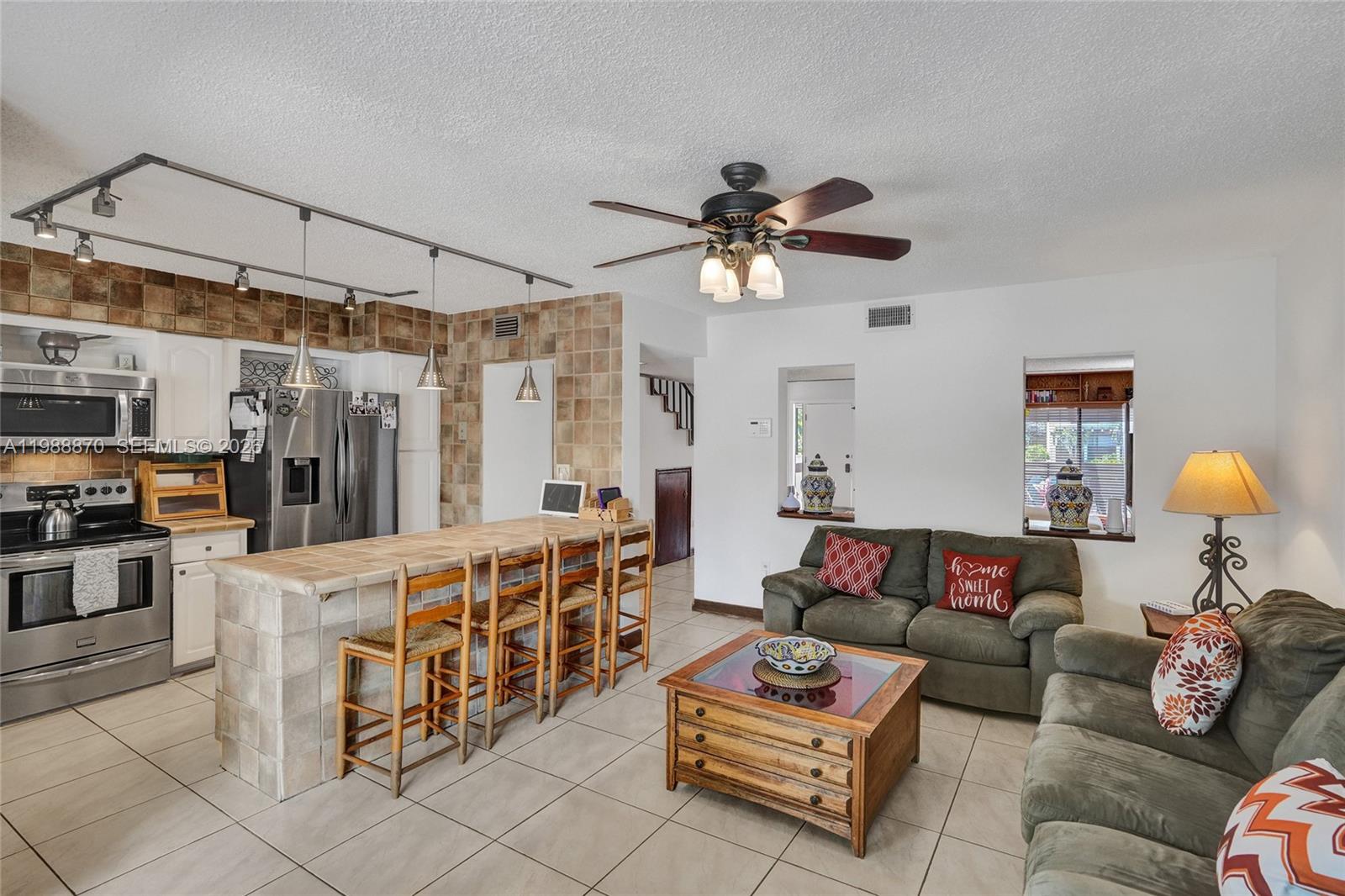 LAKEVIEW TOWNHOMES CONDO - Residential