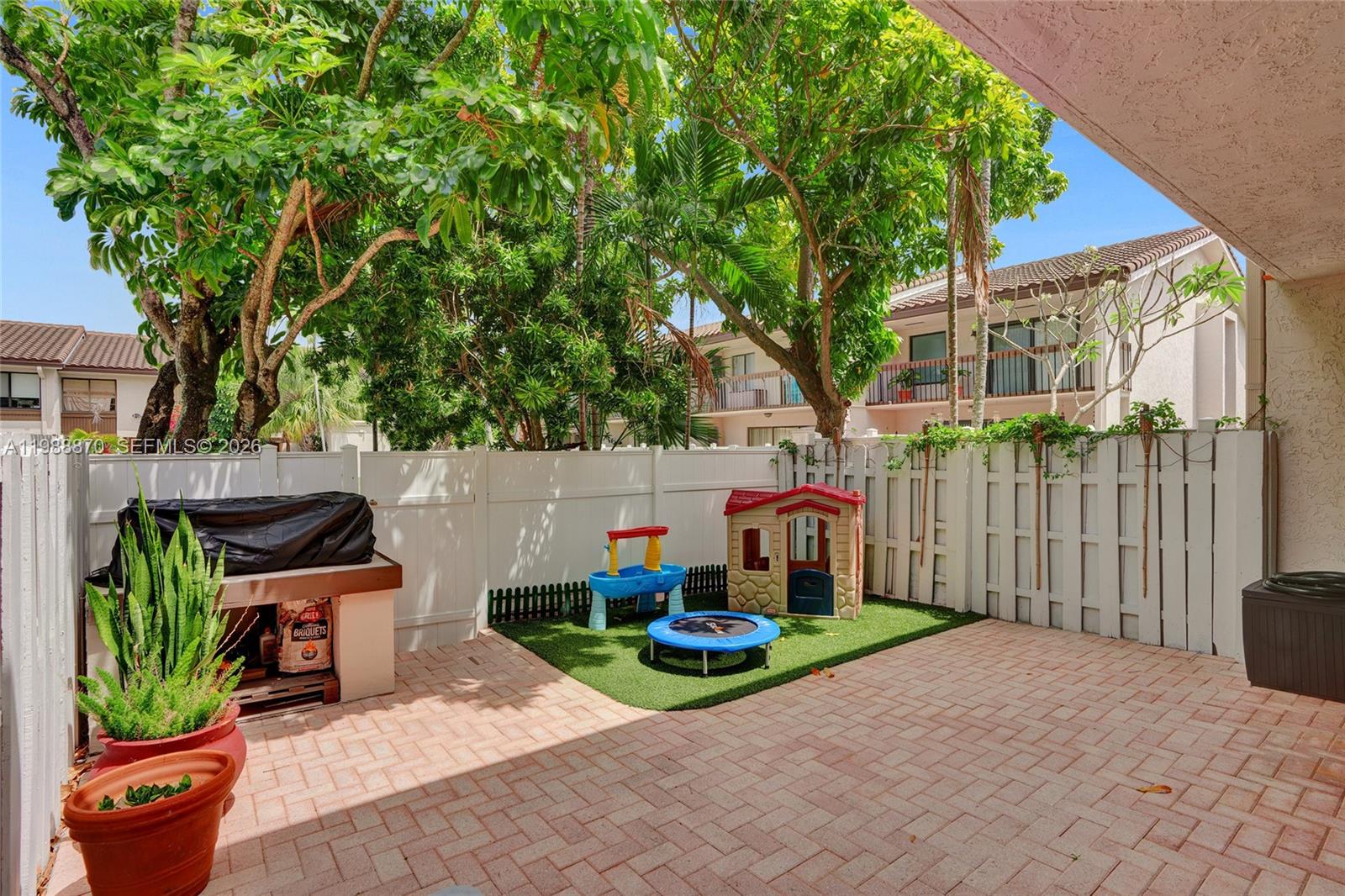 LAKEVIEW TOWNHOMES CONDO - Residential