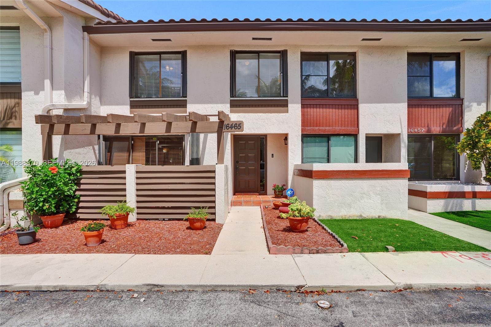 LAKEVIEW TOWNHOMES CONDO - Residential