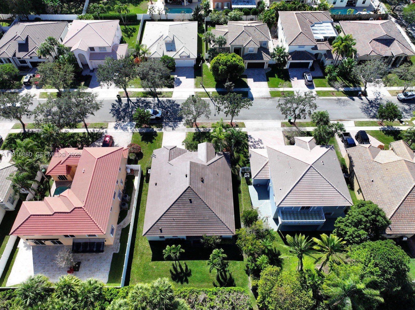 PEMBROKE ISLES THE ENCLAVE - Residential