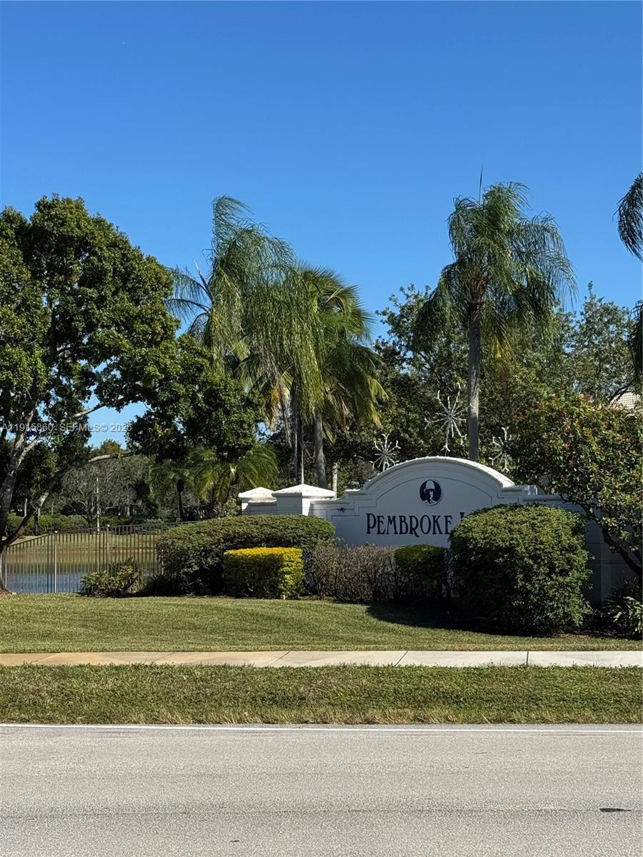 PEMBROKE ISLES THE ENCLAVE - Residential