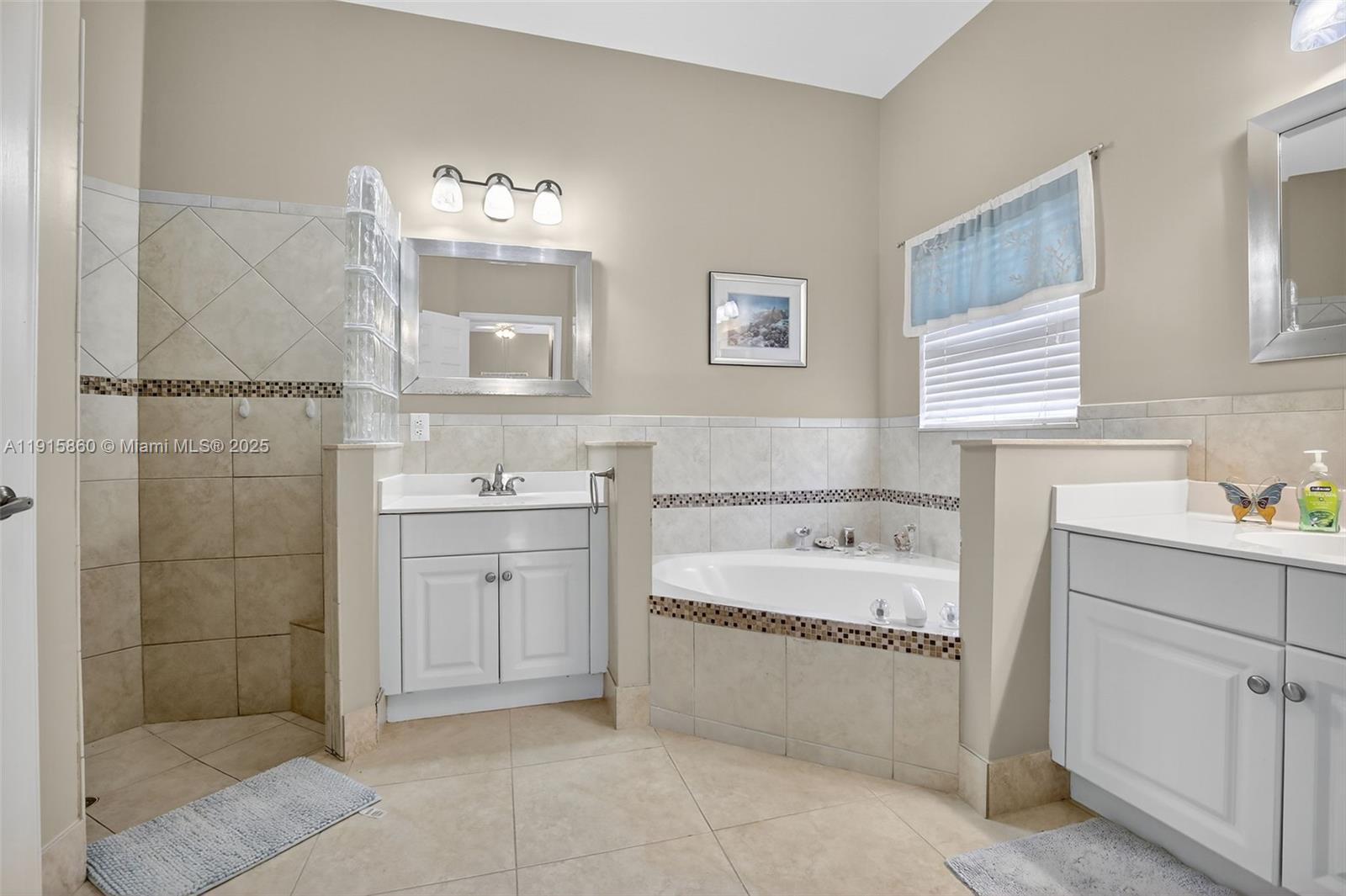 PEMBROKE ISLES THE ENCLAVE - Residential