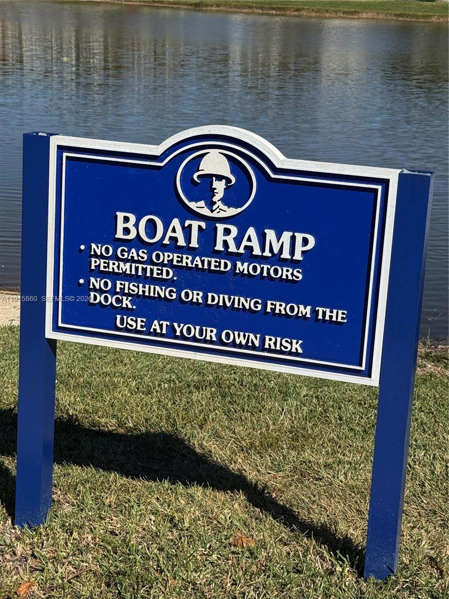 PEMBROKE ISLES THE ENCLAVE - Residential