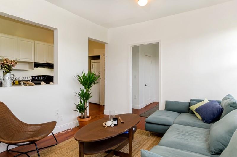 934 Michigan Ave 301