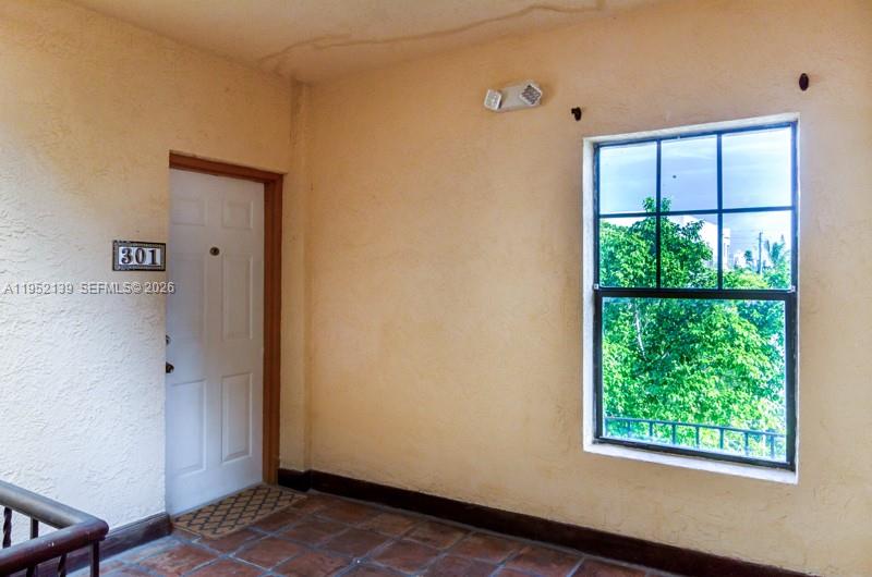 934 Michigan Ave 301