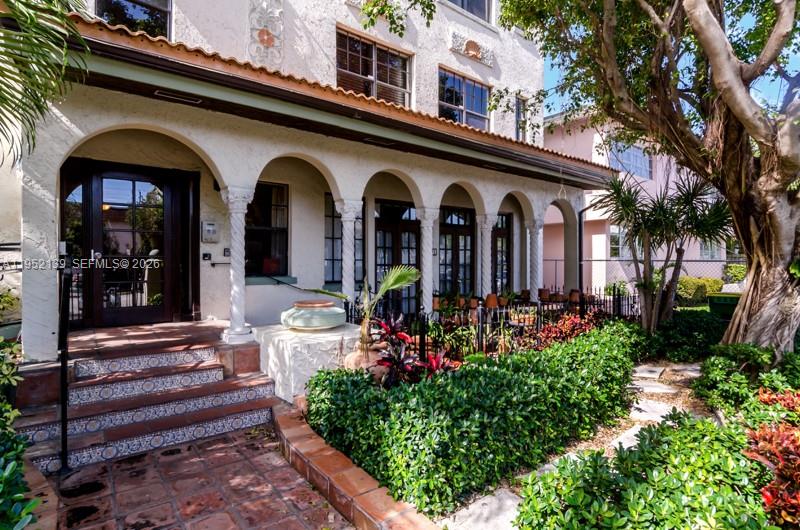 934 Michigan Ave 301