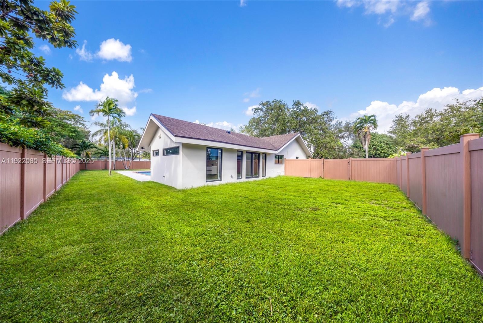 OAK HOMES - Residential