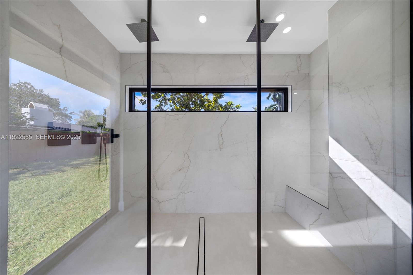 OAK HOMES - Residential