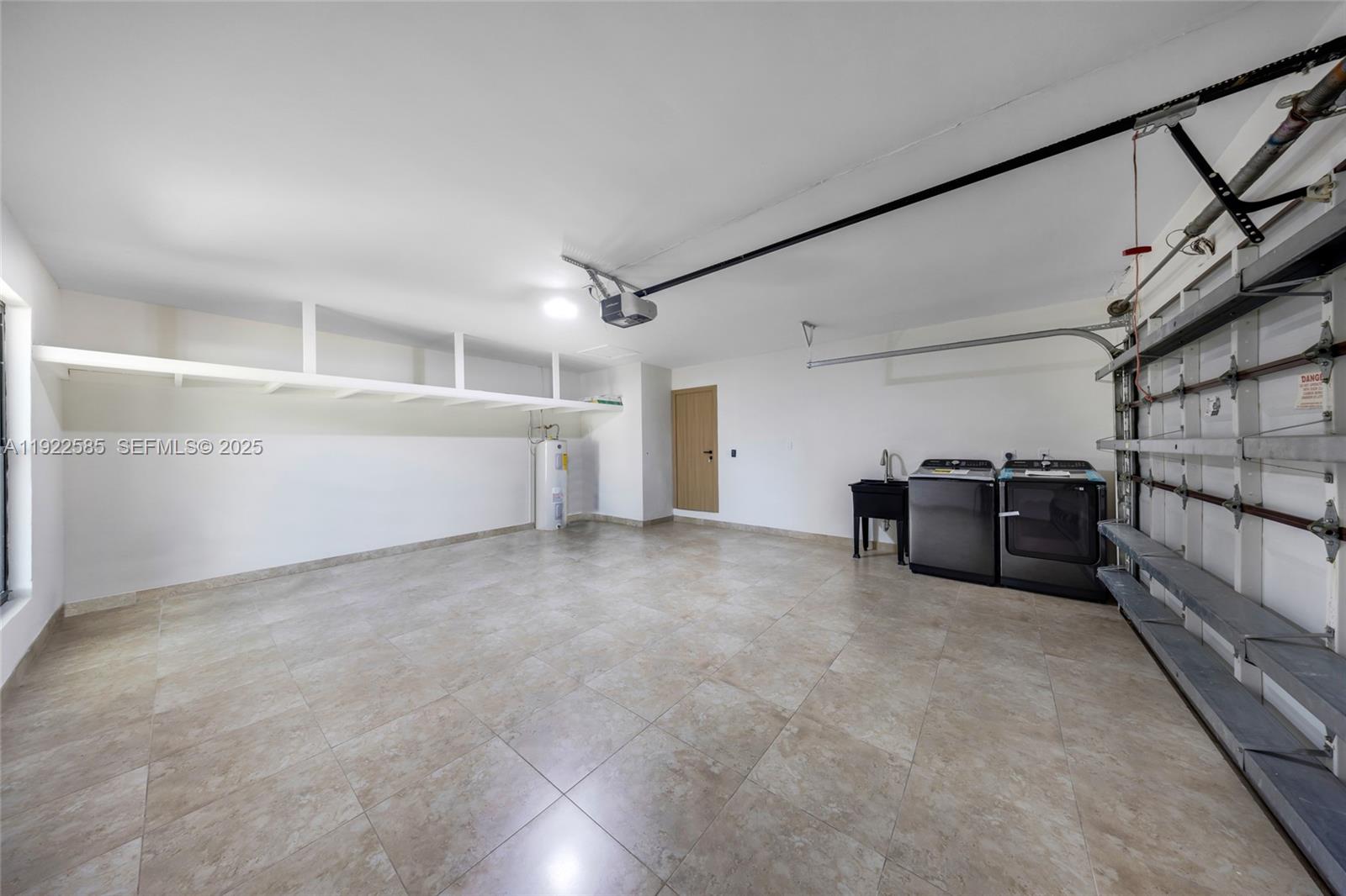 OAK HOMES - Residential