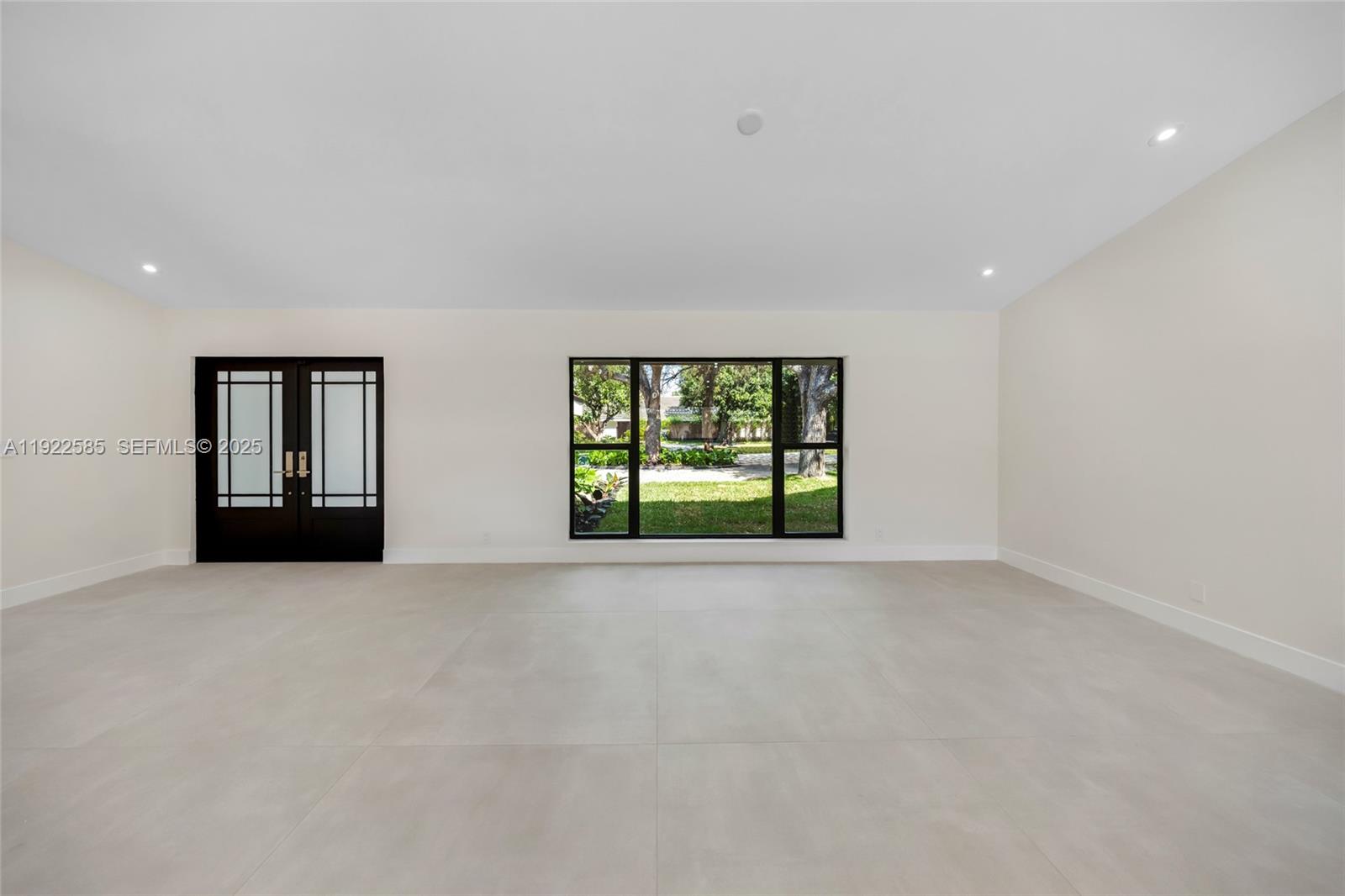 OAK HOMES - Residential