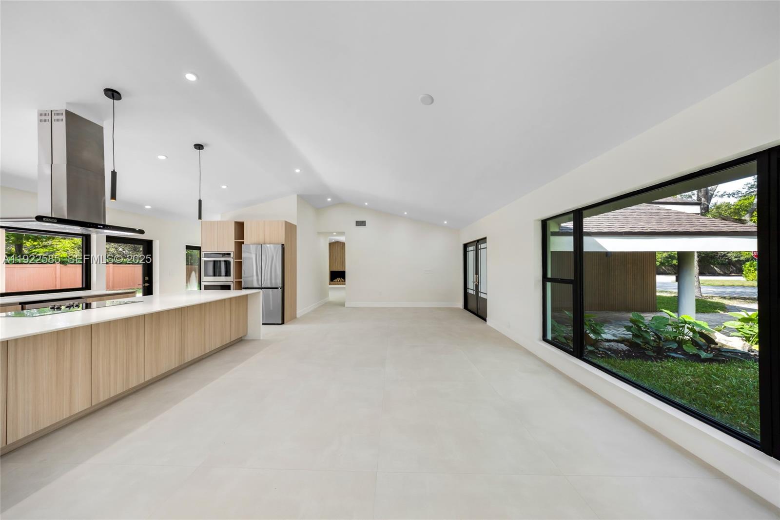 OAK HOMES - Residential