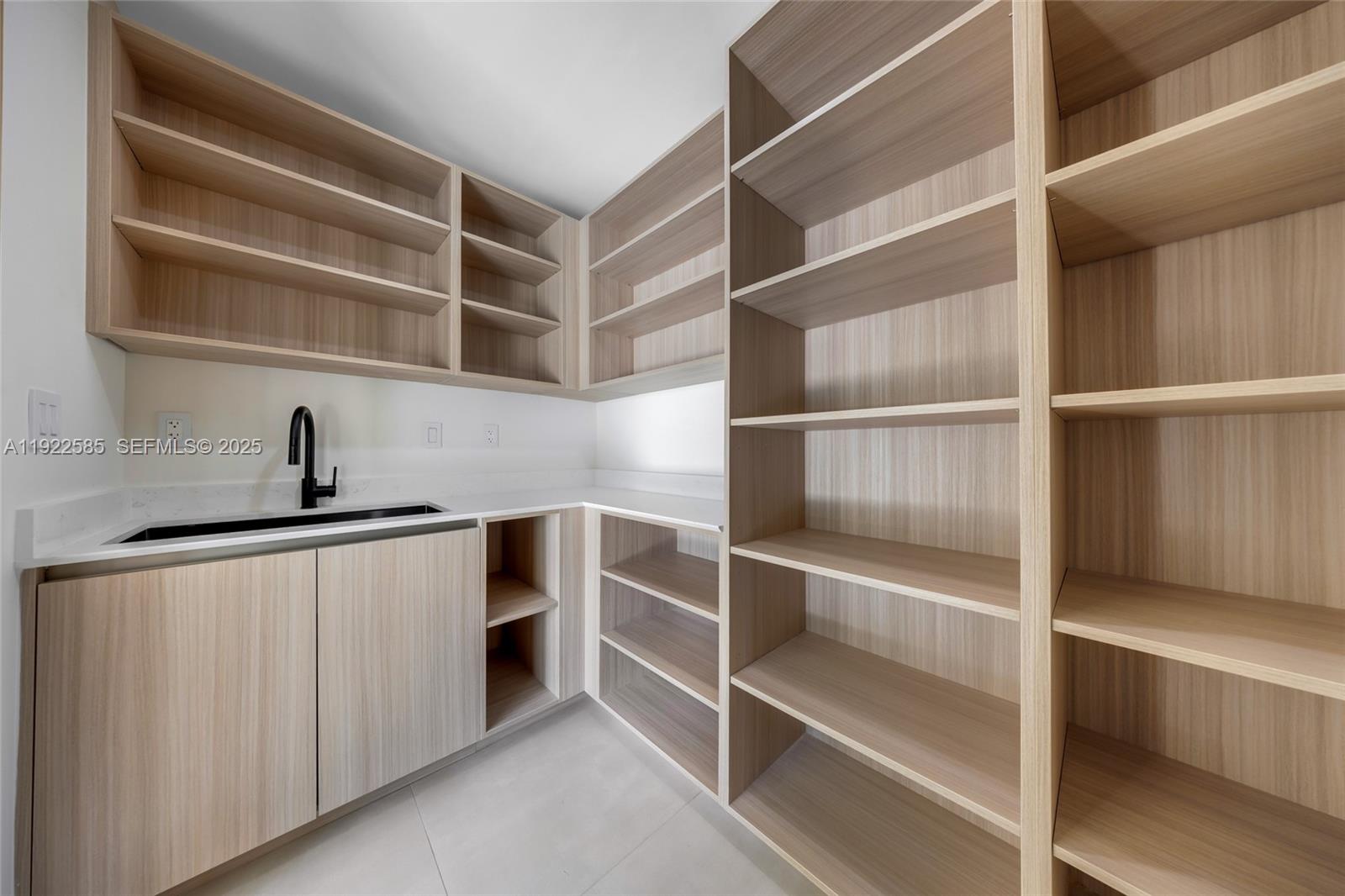 OAK HOMES - Residential