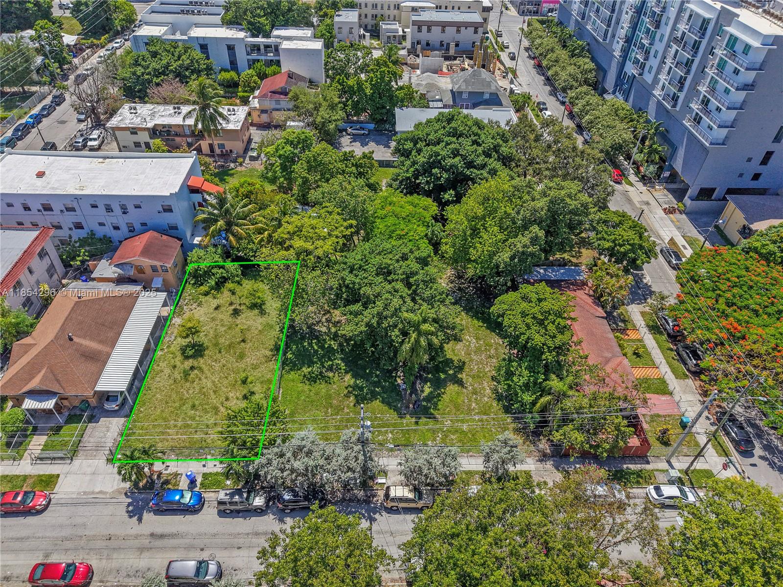 120 NW 7th Ave