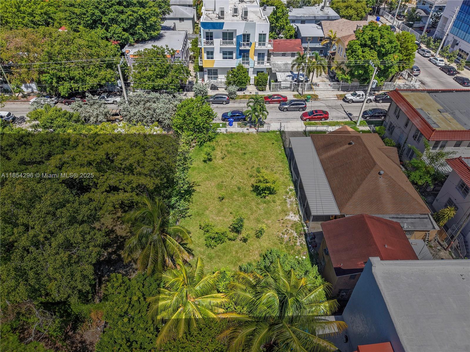 120 NW 7th Ave