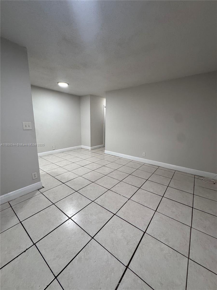 1 bedroom 1 bath apartment in Hollywood! Flat rate monthly water fee: $55.00. On site coin laundry. Close proximity to Downtown. The apartment is being rented AS IS. Pet Friendly w/$35 added to rent. Monthly gross household income requirements are 3x the base rent, no evictions, and no violent criminal history. Deposits for move-in: 1st month's rent and a 1-month security deposit.