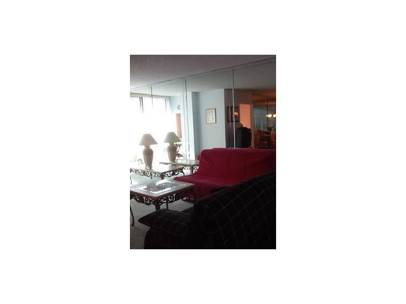 PLAZA OF AMERICAS CONDO P - Residential Lease
