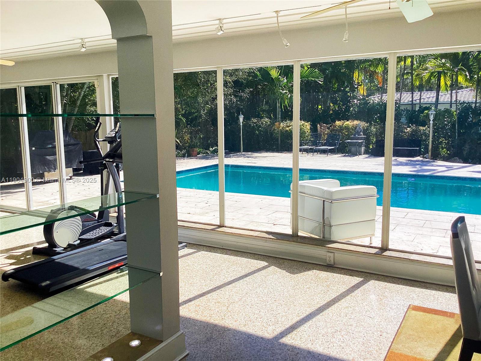 MIAMI SHORES SEC 5 - Residential