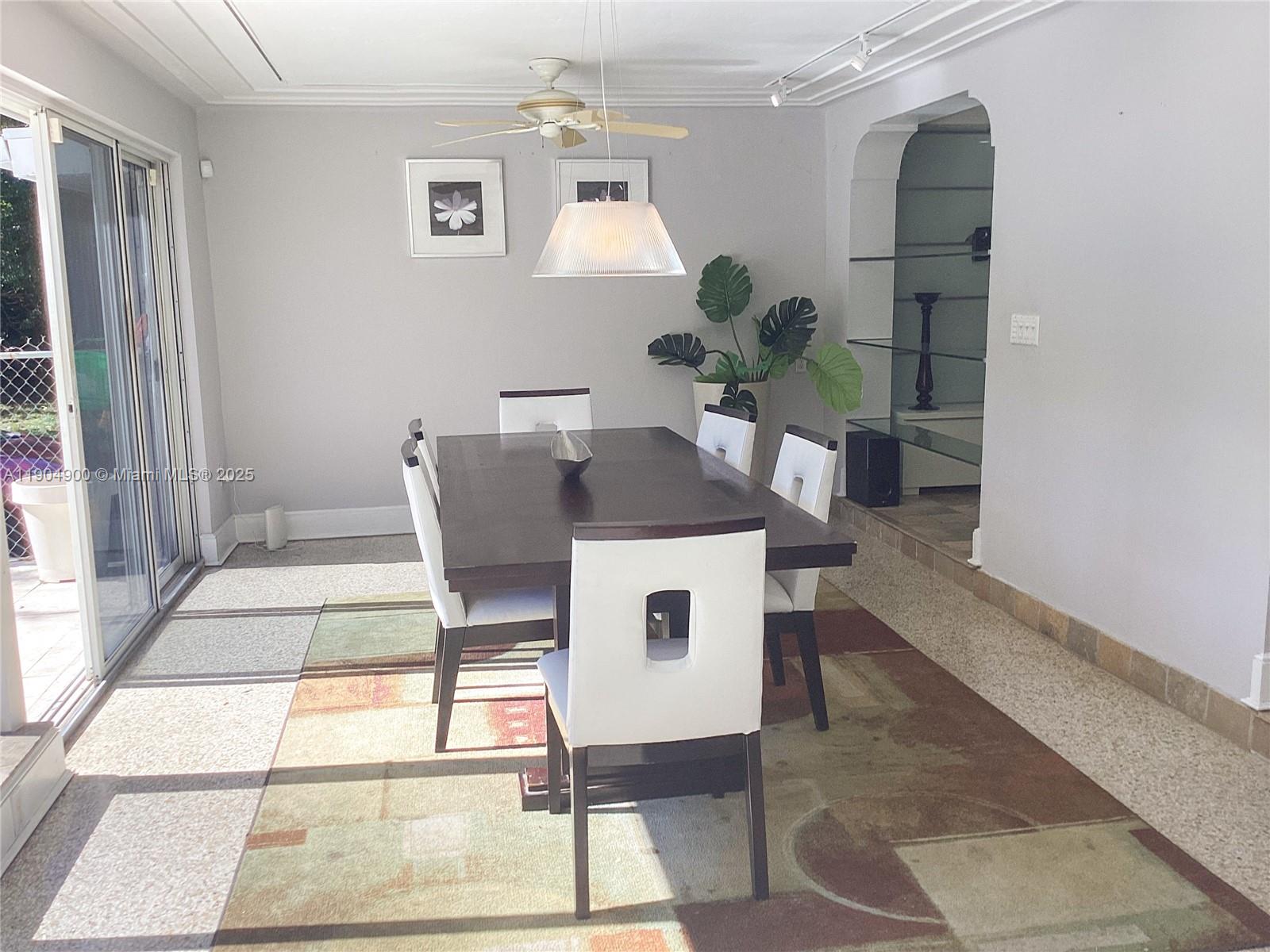 MIAMI SHORES SEC 5 - Residential