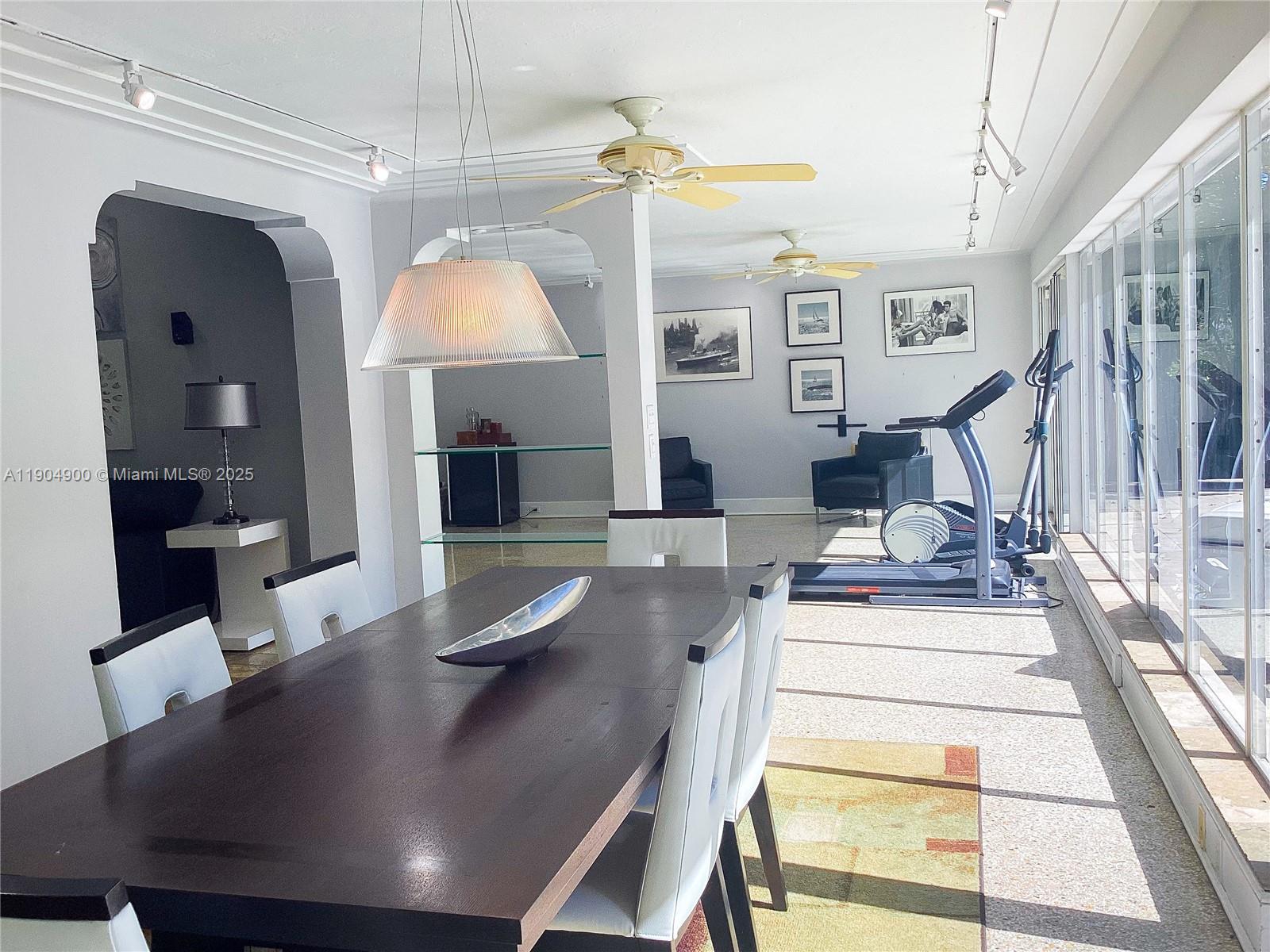 MIAMI SHORES SEC 5 - Residential