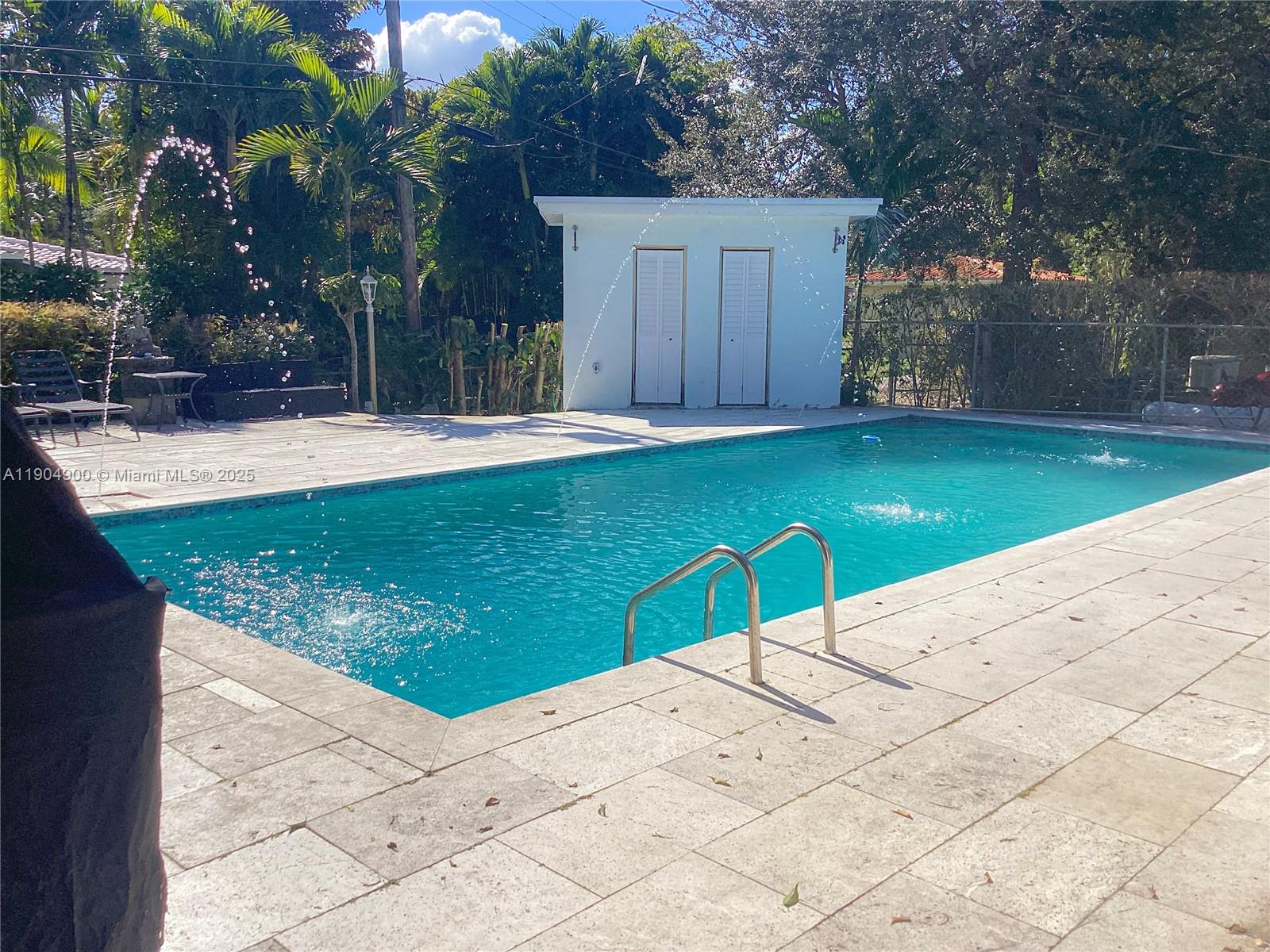 MIAMI SHORES SEC 5 - Residential