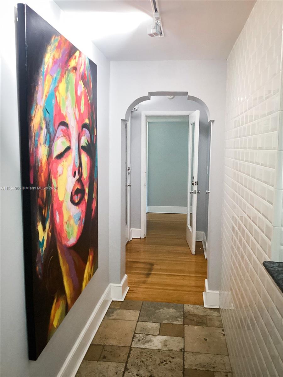 MIAMI SHORES SEC 5 - Residential