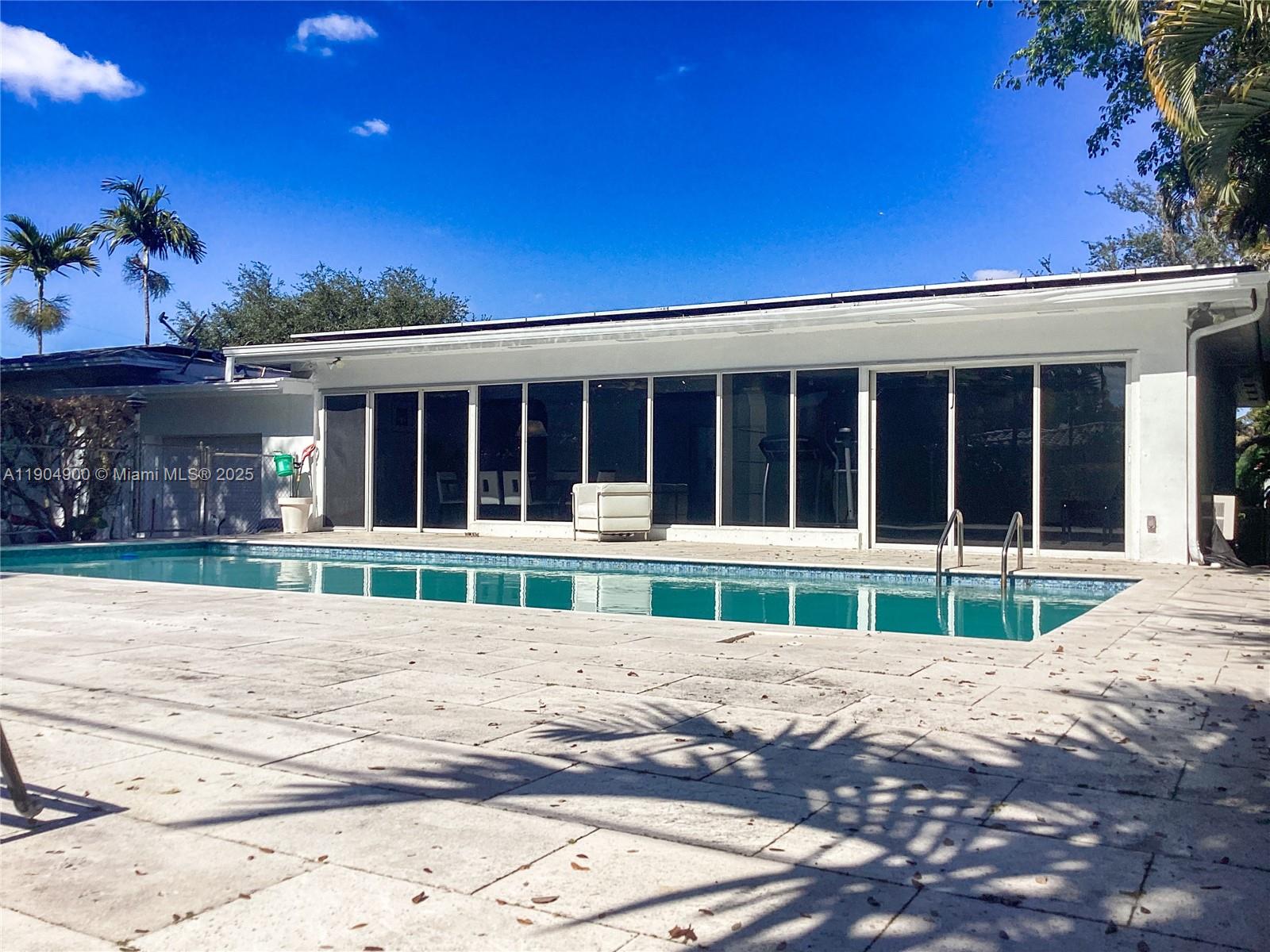 MIAMI SHORES SEC 5 - Residential